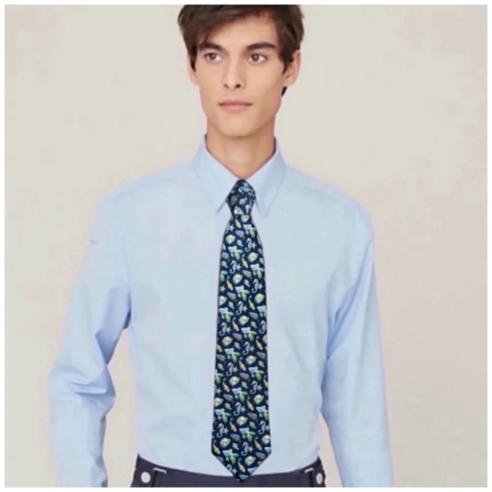 Gucci • Vintage Fish & Seahorse Silk Tie • Classic • 58” • Excellent